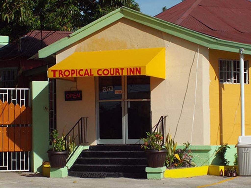Tropical Court Inn New คิงส์ตัน ภายนอก รูปภาพ