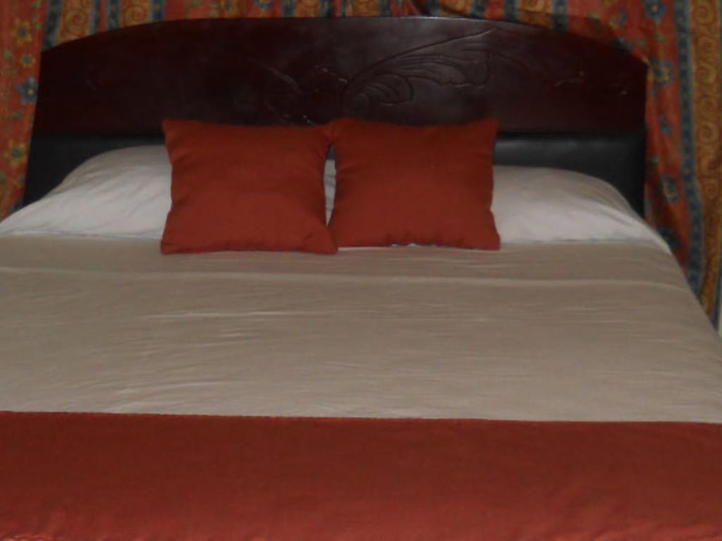 Tropical Court Inn New คิงส์ตัน ห้อง รูปภาพ